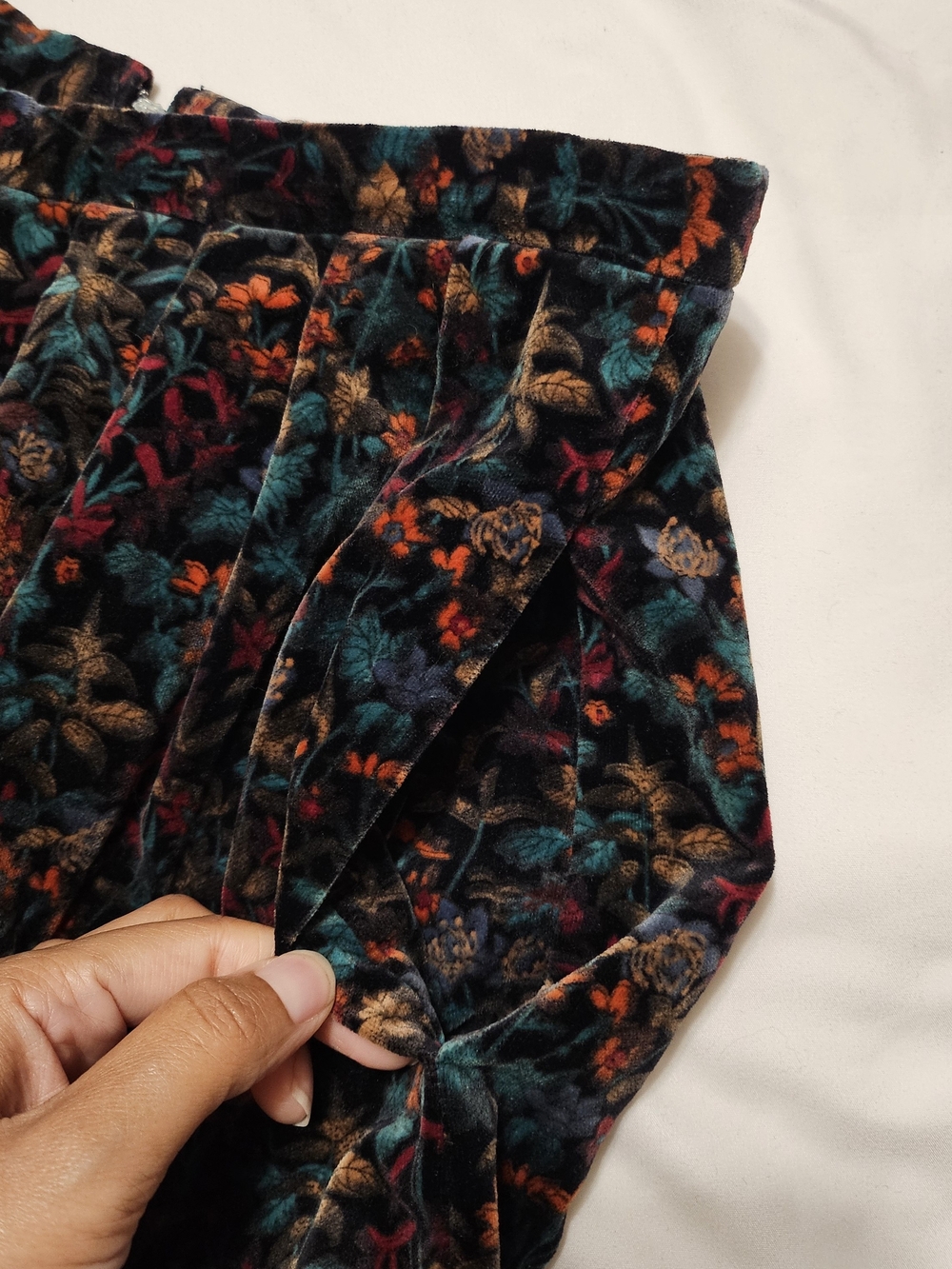 VTG 90s John Meyer Velvet Dark Floral Midi Skirt Whimsigoth Tapestry A-Line 12 - Picture 5 of 7